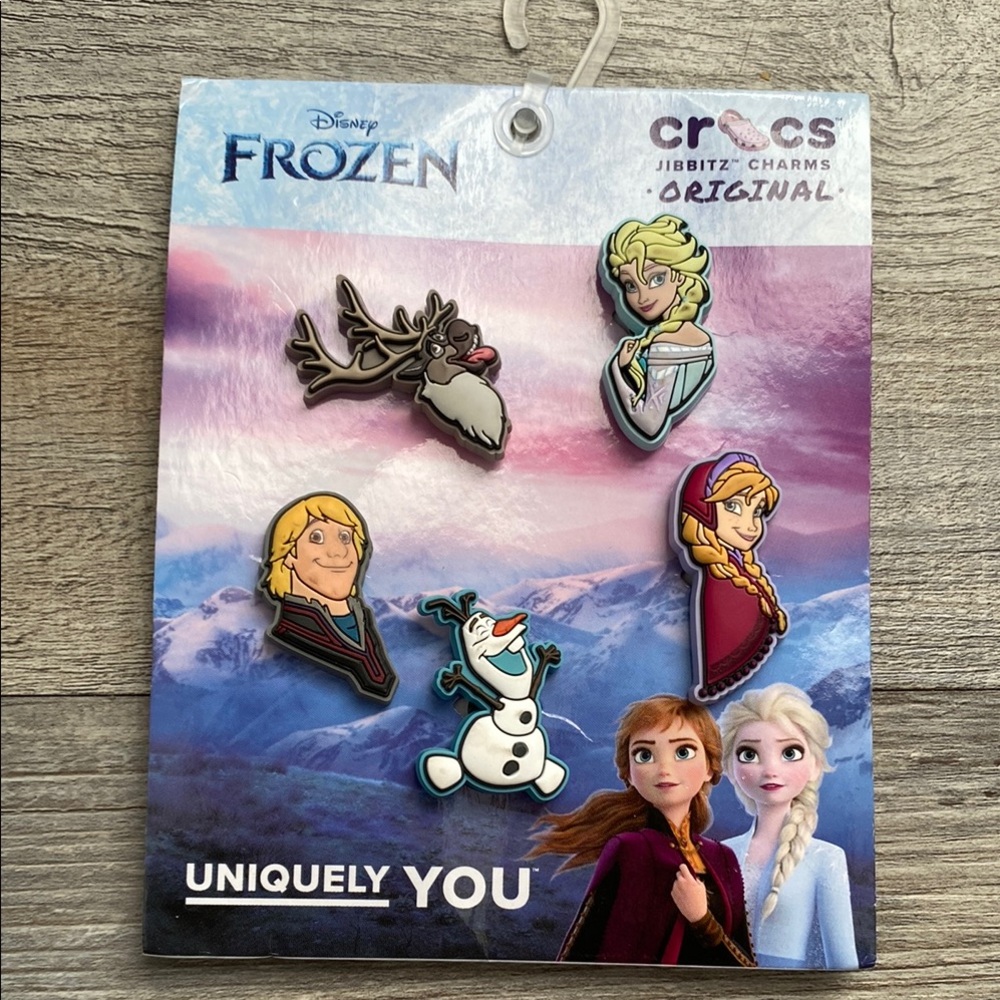 CROCS Blue and Green Olaf Charms